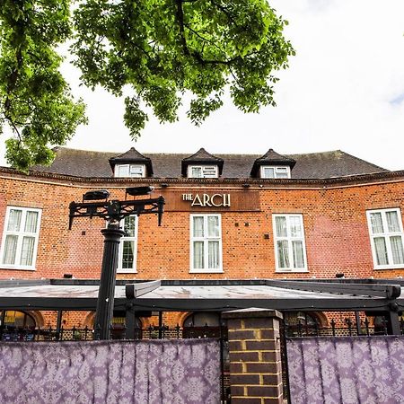 Oyo The Arch, Wembly Stadium Hotel London Luaran gambar